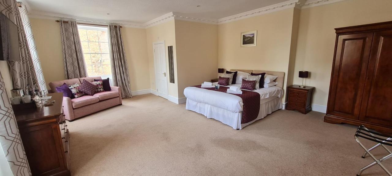 Hotel The Trewythen Llanidloes Esterno foto