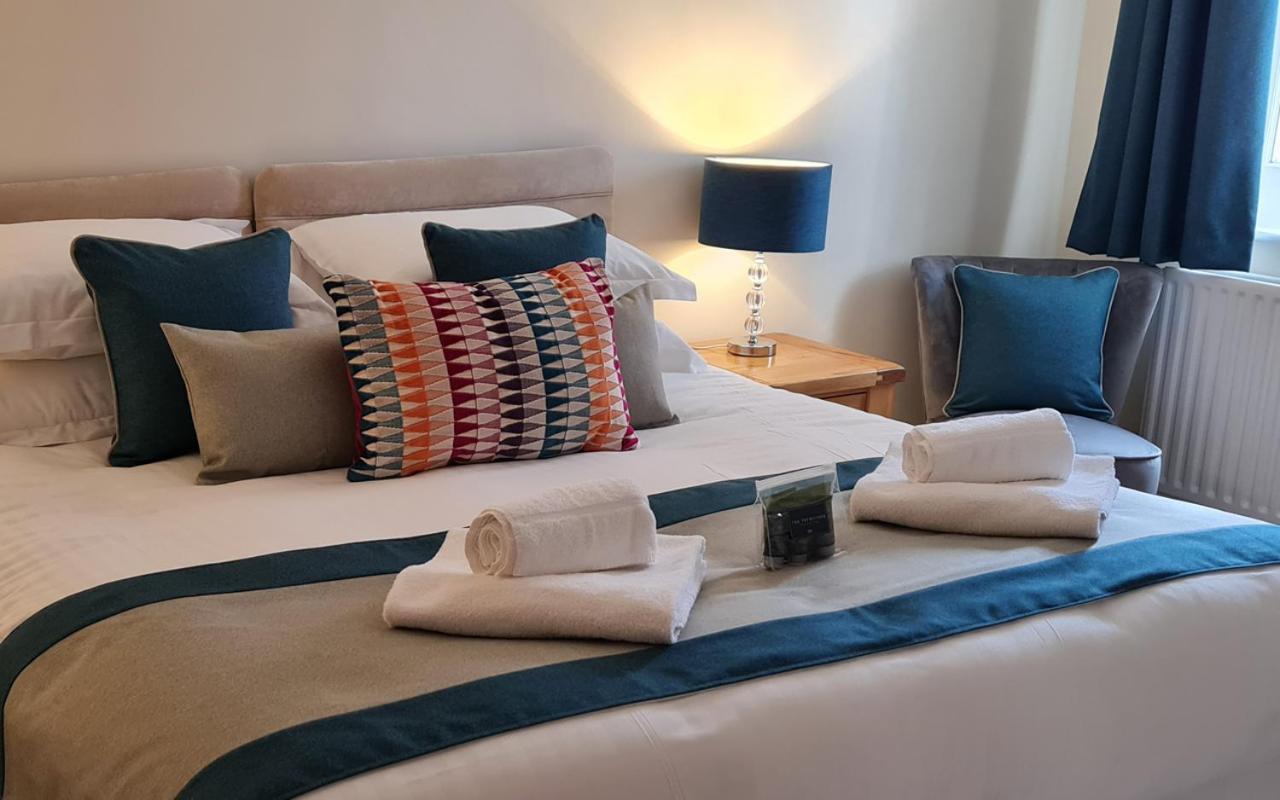 Hotel The Trewythen Llanidloes Esterno foto