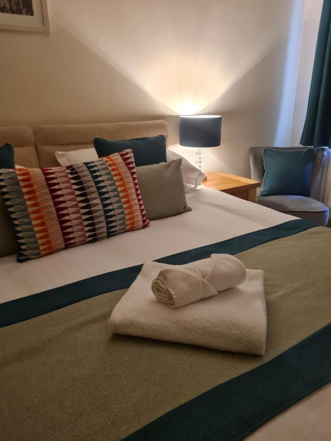 Hotel The Trewythen Llanidloes Esterno foto