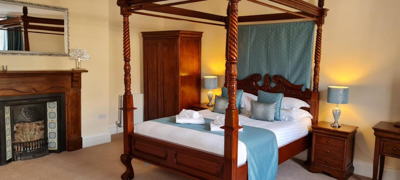 Hotel The Trewythen Llanidloes Esterno foto