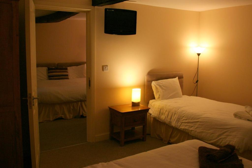 Hotel The Trewythen Llanidloes Esterno foto
