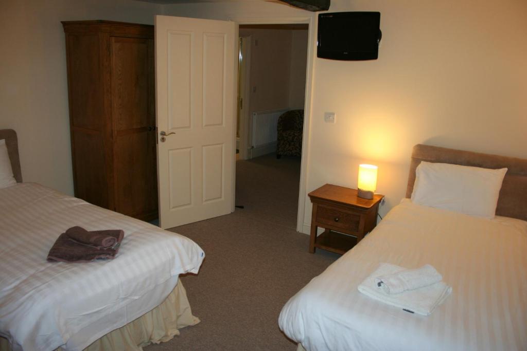 Hotel The Trewythen Llanidloes Esterno foto