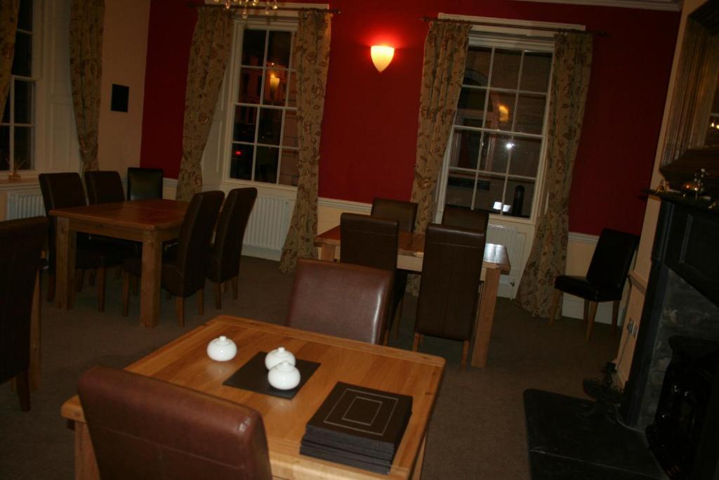 Hotel The Trewythen Llanidloes Esterno foto
