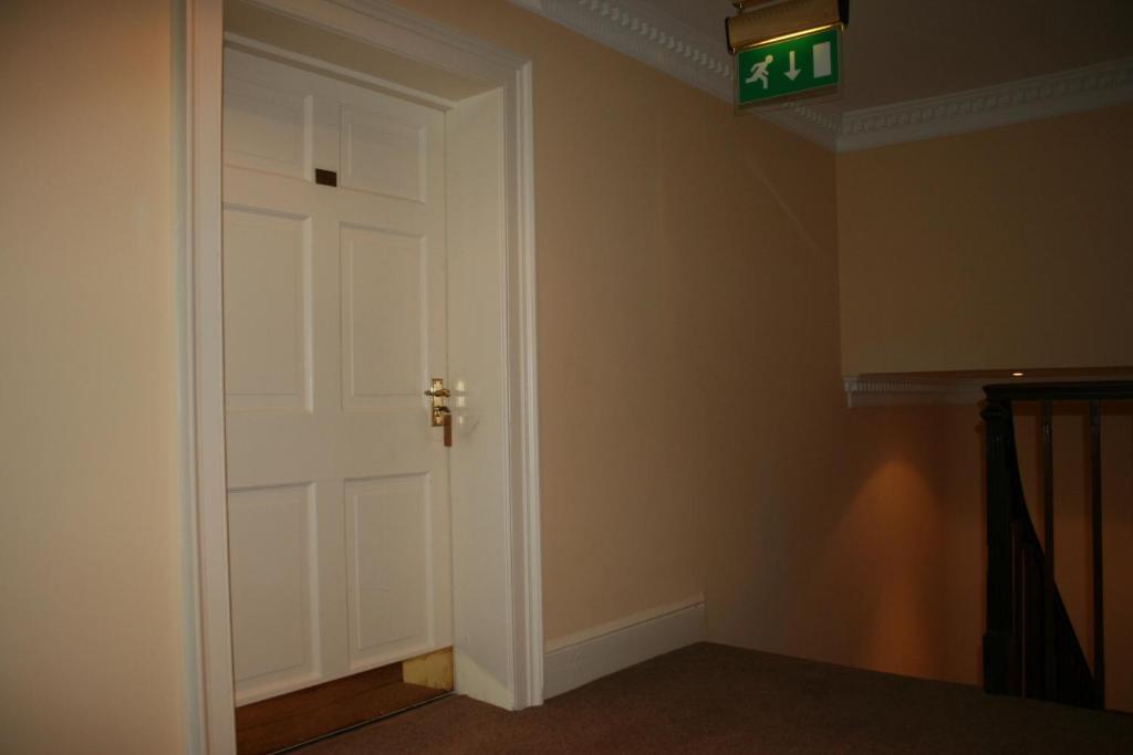 Hotel The Trewythen Llanidloes Esterno foto